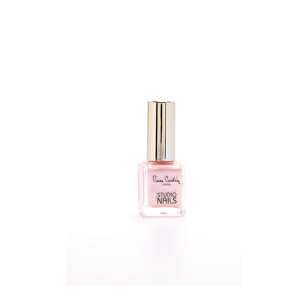 بيير كاردان مناكير ستوديو نيلز ١٧