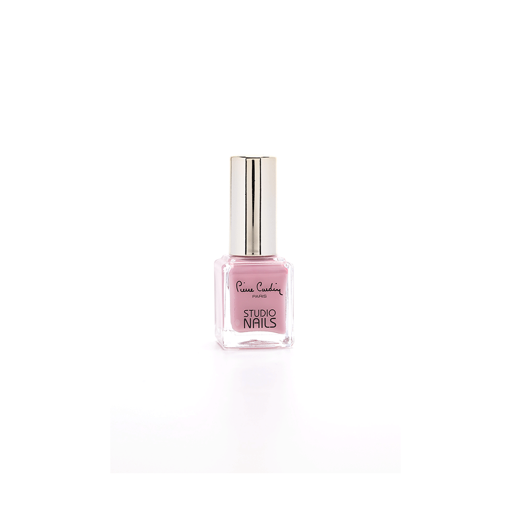 بيير كاردان مناكير ستوديو نيلز ١٩