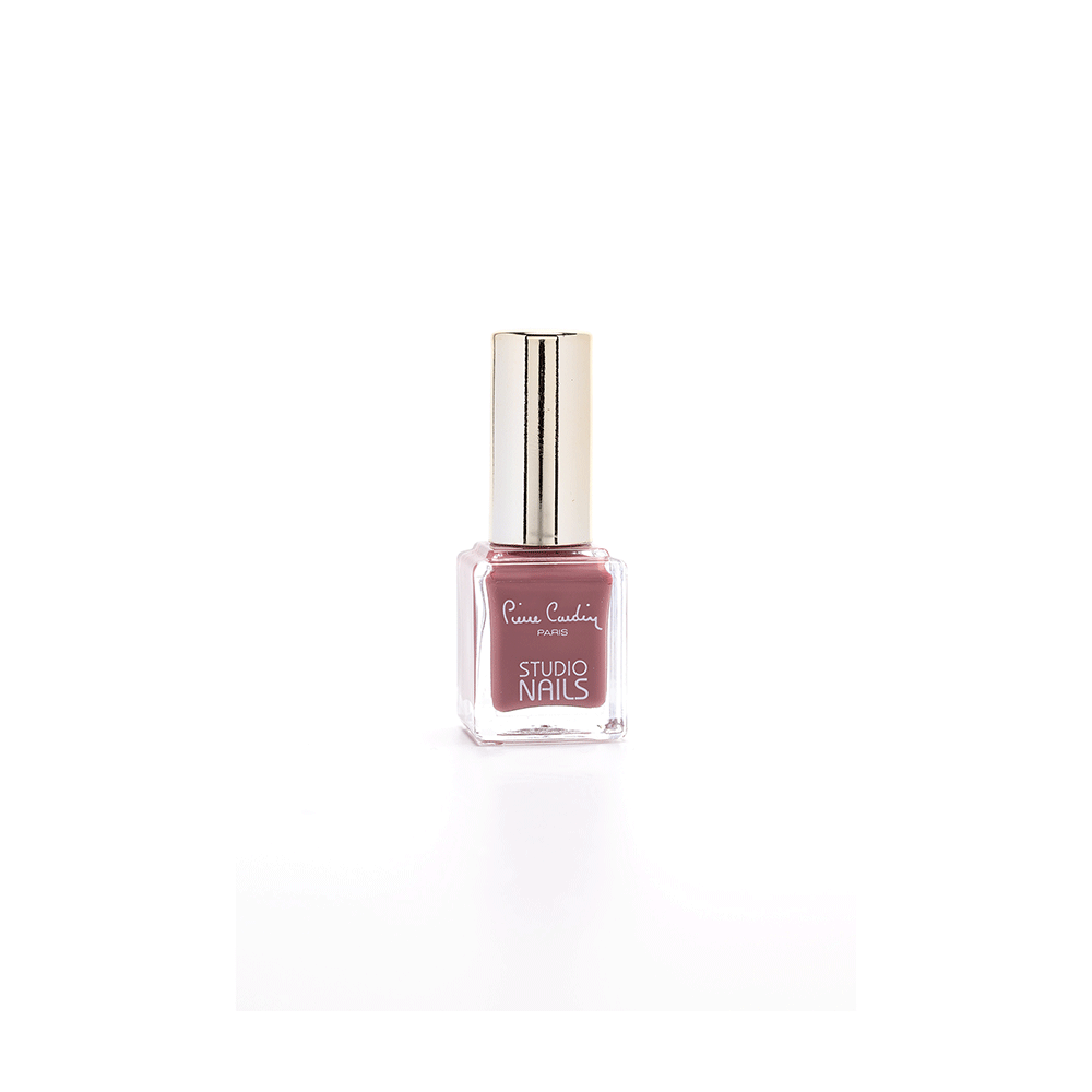 بيير كاردان مناكير ستوديو نيلز ٣٢