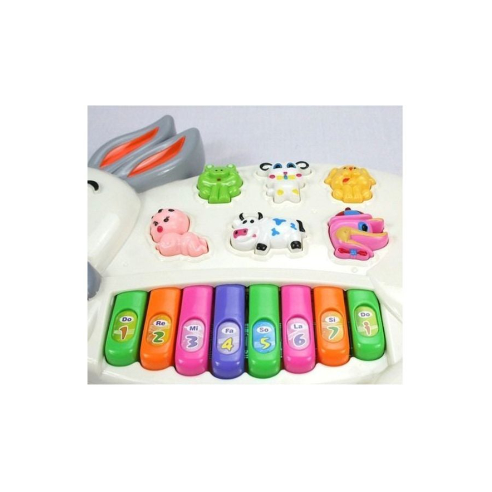 توي كارت بيانو موسيقي أرنب