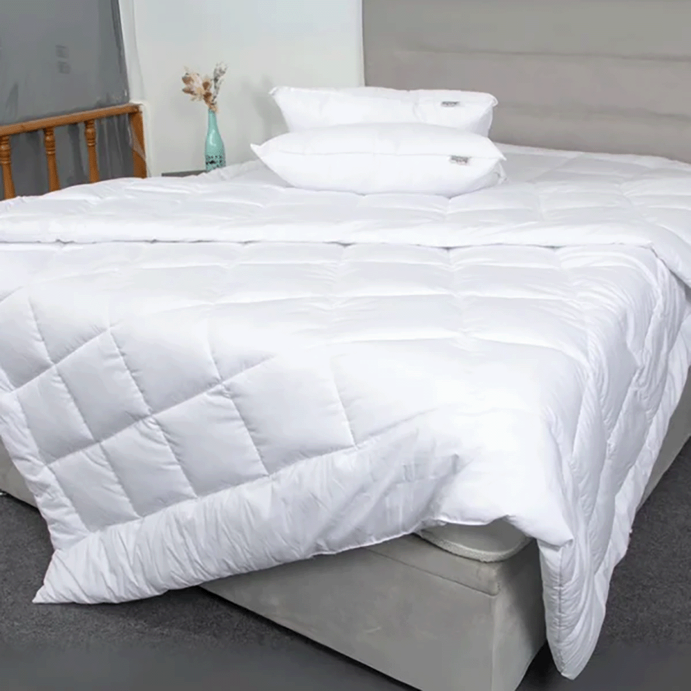 لحاف دفاية فندقي بتصميم مربعات مضغوطة - أبيض