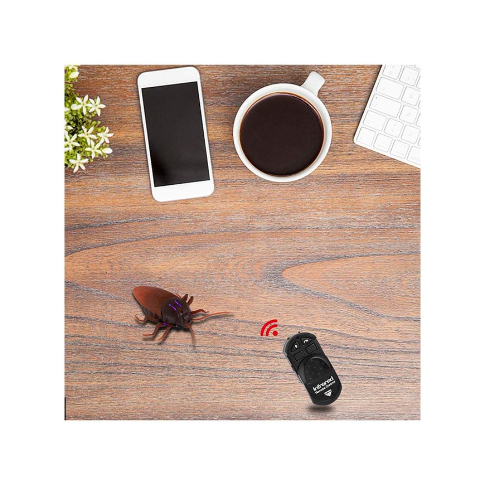  لعبة تحكم عن بعد بشكل صرصار مضيء أشعة تحت الحمراء 