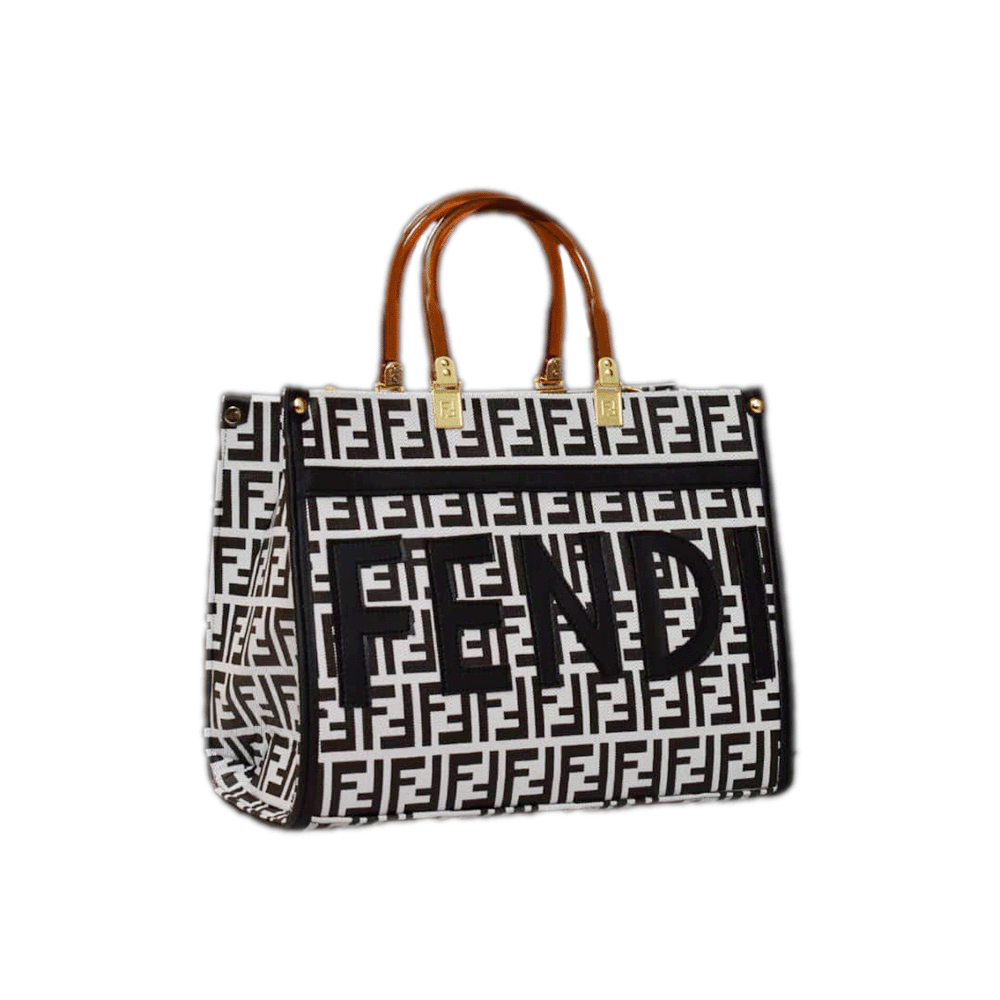 شنطة فيندي FENDI ابيض واسود