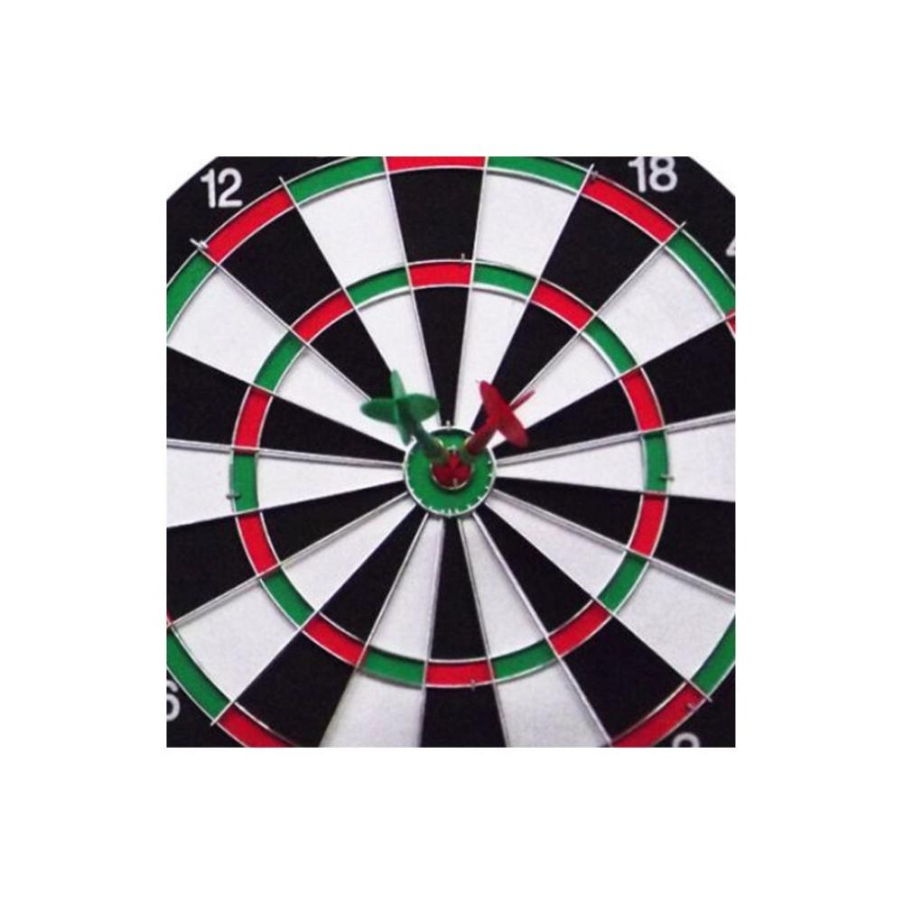 لوحة تصويب مع سهام مغناطيسية