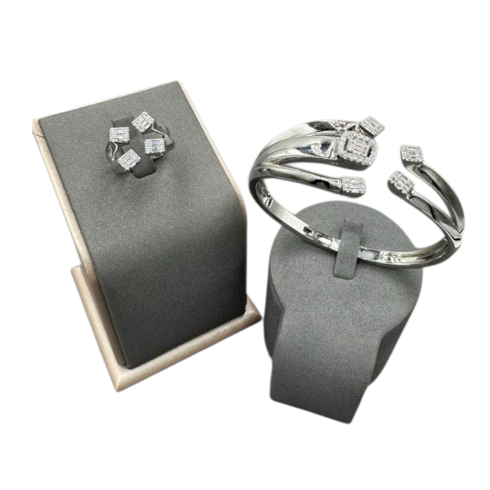 اسوارة زركون مع الخاتم بلون فضي وافصاص فضي