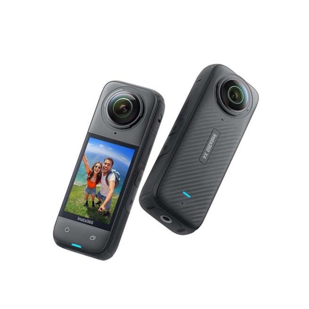 كاميرا انستا INSTA360 X4