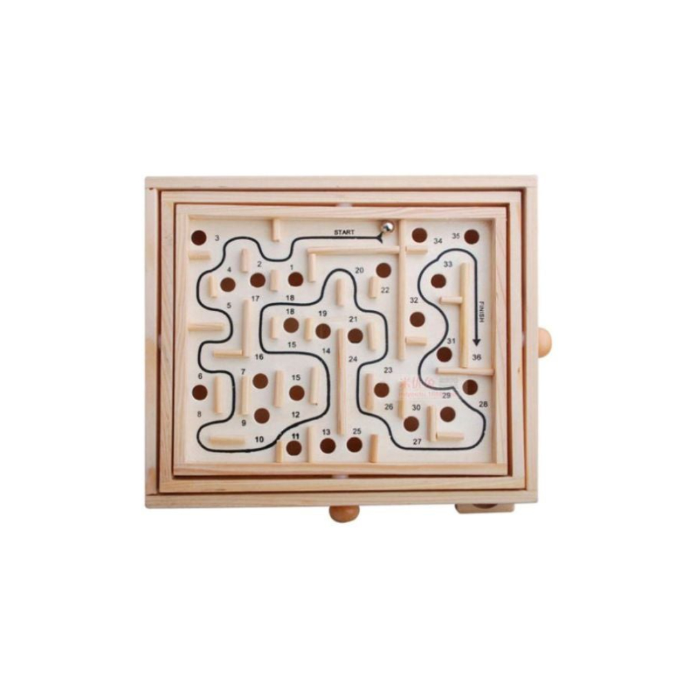 لعبة متاهة لوحية