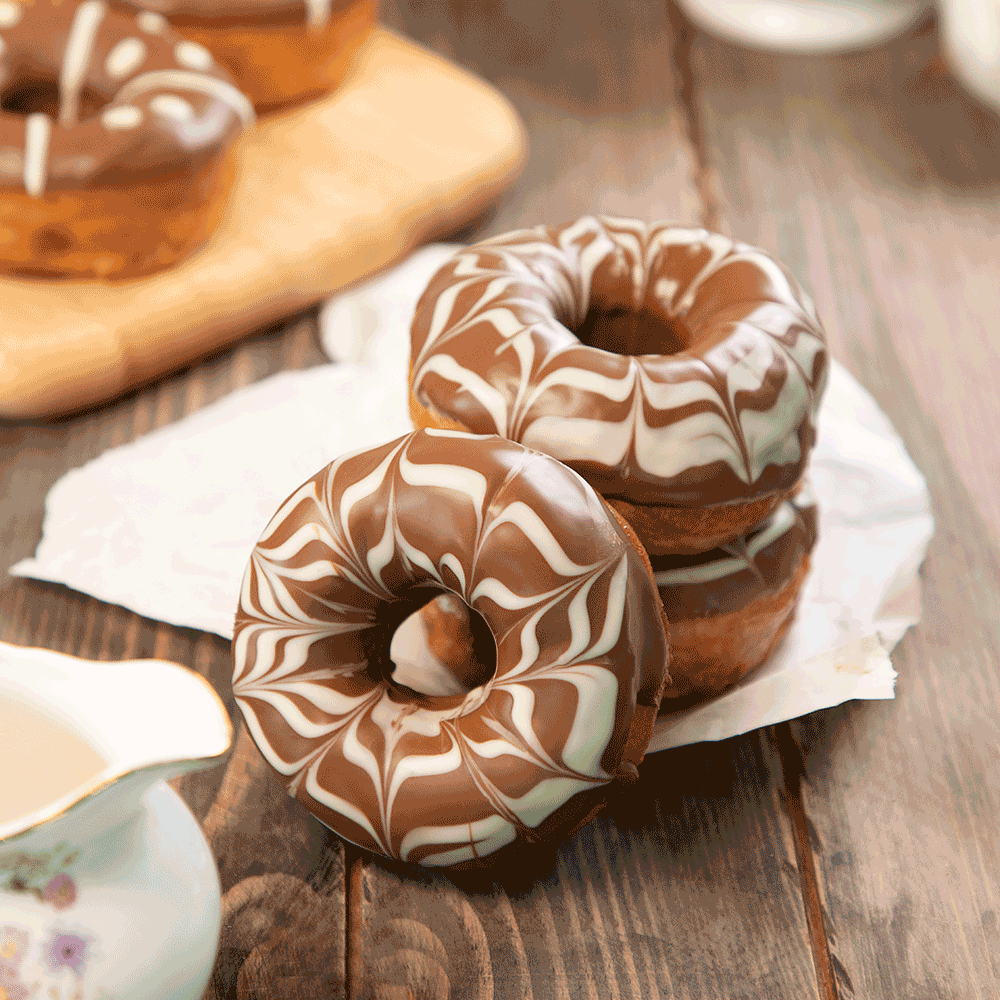 موكا قطعة دونات بالشوكولاتة