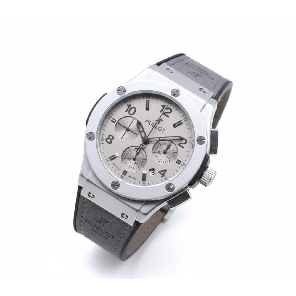 ساعة يد هوبلت رجالي حركه توماتيكيه كوبي رمادي فاتح اطار رصاصي جلد رمادي