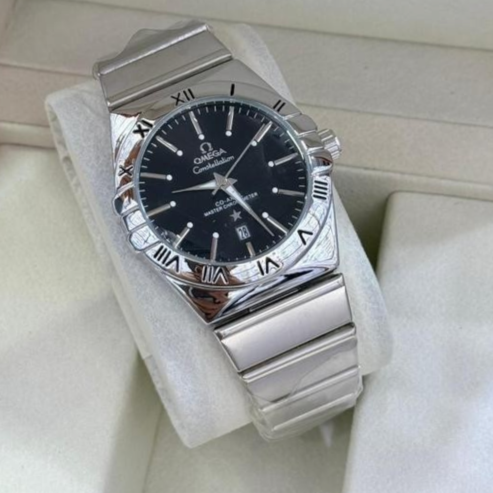 ساعة اوميجا رجالي كوبي ابيض اطار اسود سلس فضي اطار فضي