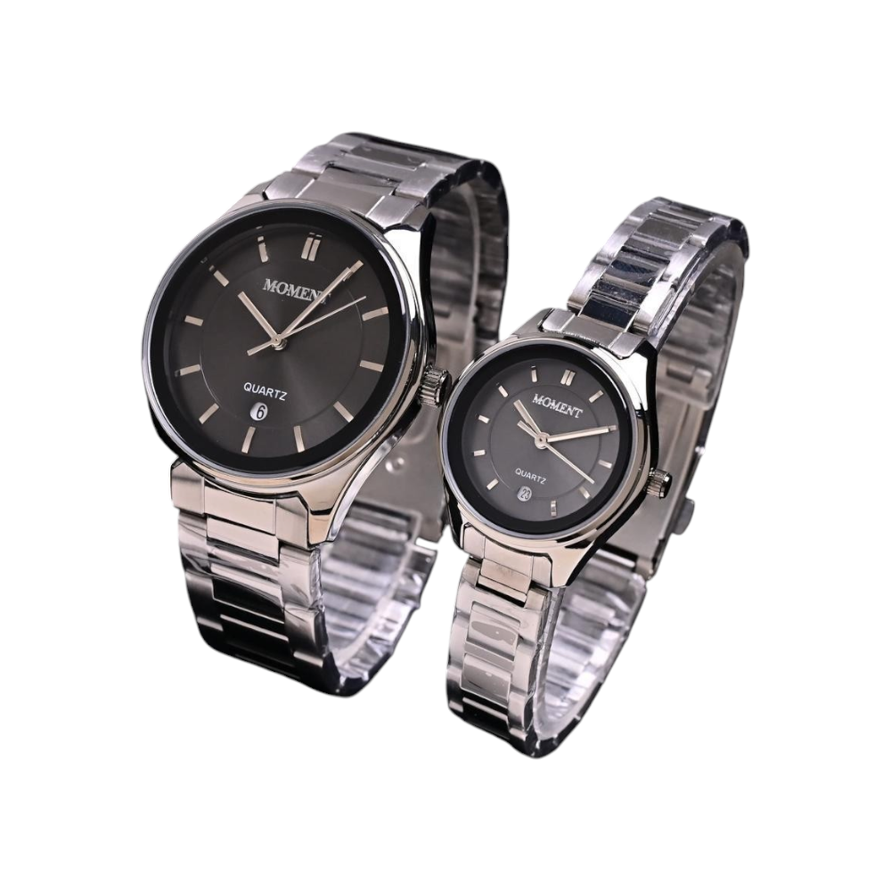 ساعات يد اطقم رجالي ونسائي مومنت كوبي اسود اطار فضي سلس فضي