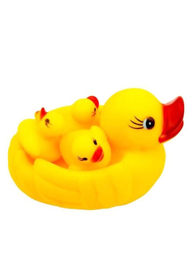 طقم دمى بط للإستحمام 4 قطع - 3.2 بوصة