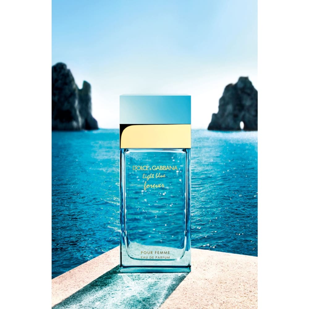 عطر نسائي باللون الأزرق الفاتح 100 مل