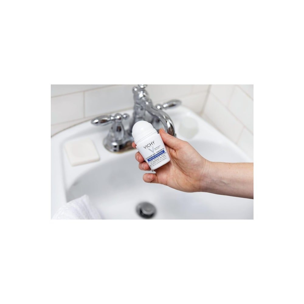 مزيل عرق فيشي بدون كحول 50 مل