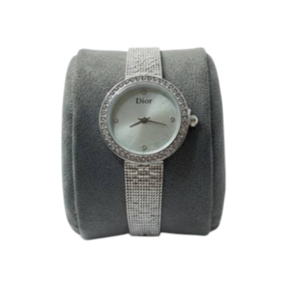 ساعة ديور نسائي كوبي شكل دائري ابيض  وبإطار و سلس فضي