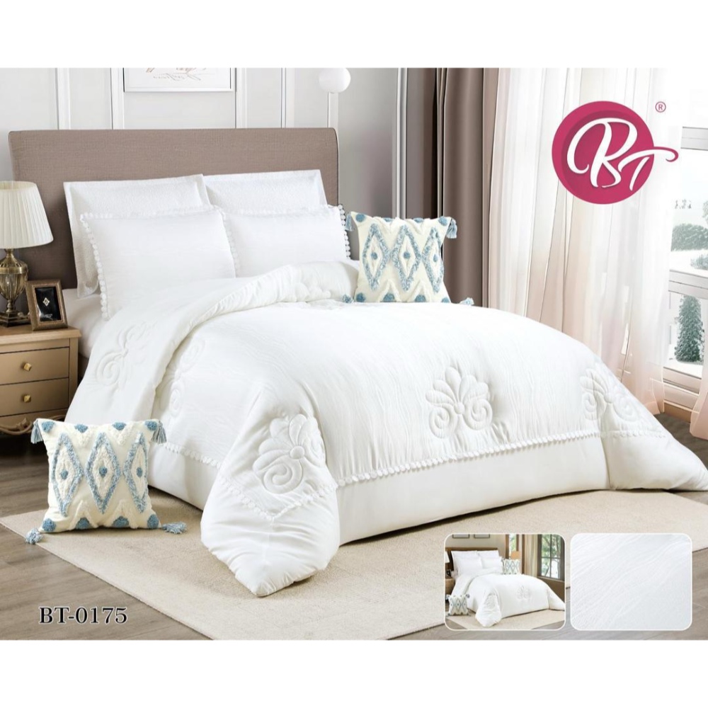 لحاف نفرين 8 قطع ماركة BT
 
  قماش جاكار من اجود الانواع مطرز